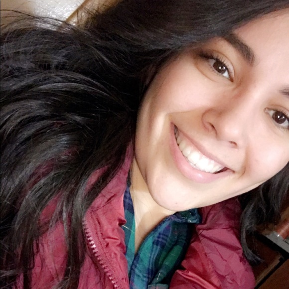 Meet your Posher, Emireth - Picture 1 of 1